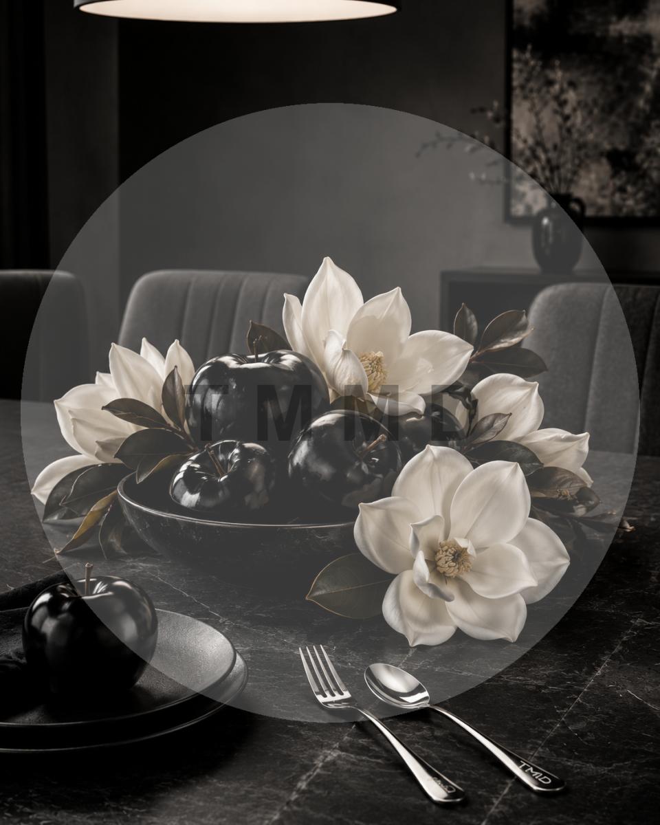 Manzanas negras con magnolias blancas